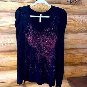 Women’s Ruched Long Sleeve T-Shirt with Sequins. Size XL by Adiktd.